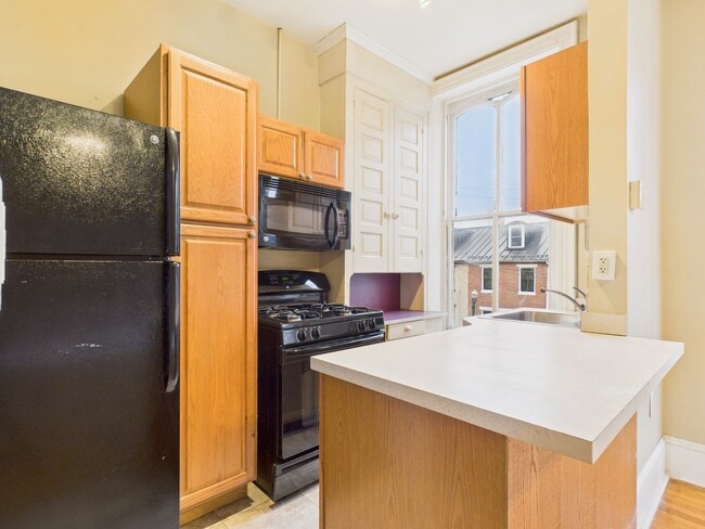 Photo - 1017 Green St Unit 2F