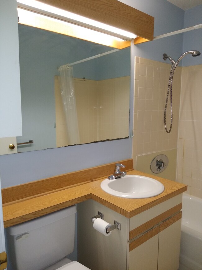 Photo - 22 Kenmar Dr Unit 213