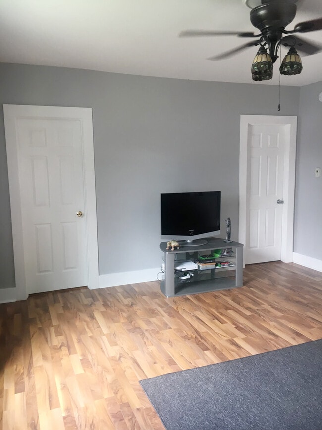 Building Photo - 258 Lee St Unit 258