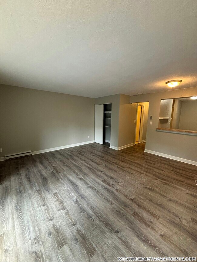 1799 Centre St Unit 15