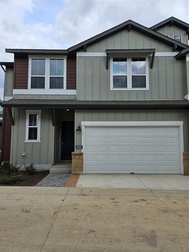 Building Photo - 1020 Vista View Dr Unit 1901