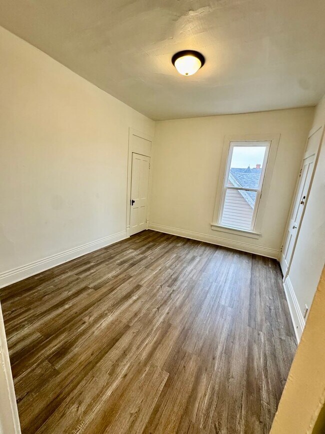 1206 Heath St Unit 1206 ½