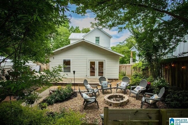 Photo - 735 Branch Dr N