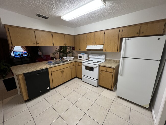 Photo - 1843 Quail Trl Unidad The Hollis