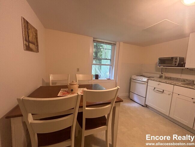 Photo - 20 Stedman St Unit #G