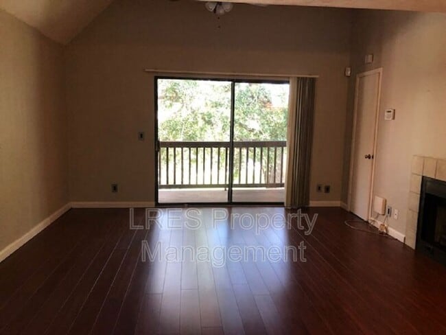 Photo - 465 Forestway Cir