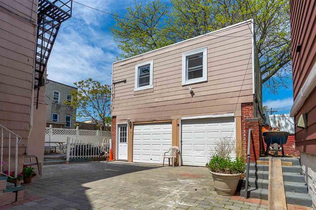 Photo - 446 66th St Unit 3