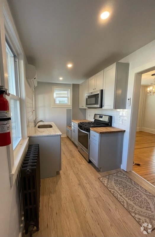 Building Photo - 348 N Pennsylvania Ave Rental