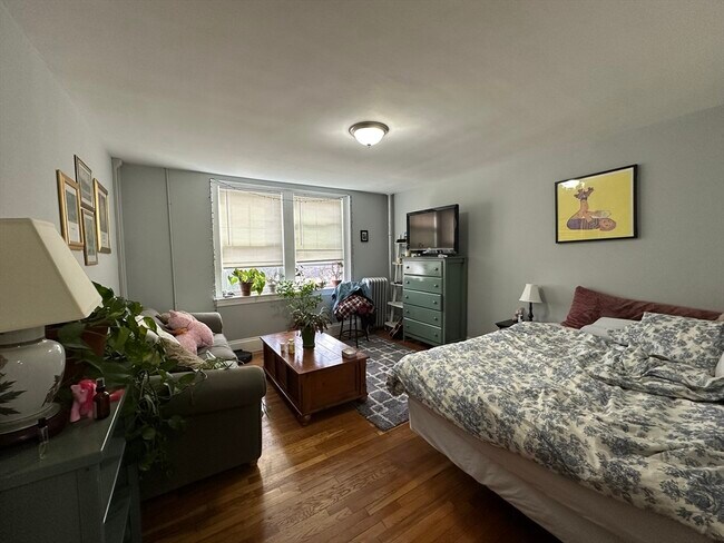 Photo - 8 Brooks Park Unit 24