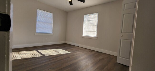 Photo - Completely Remodeled 3 Bed / 2 Bath Home 1,704 SF