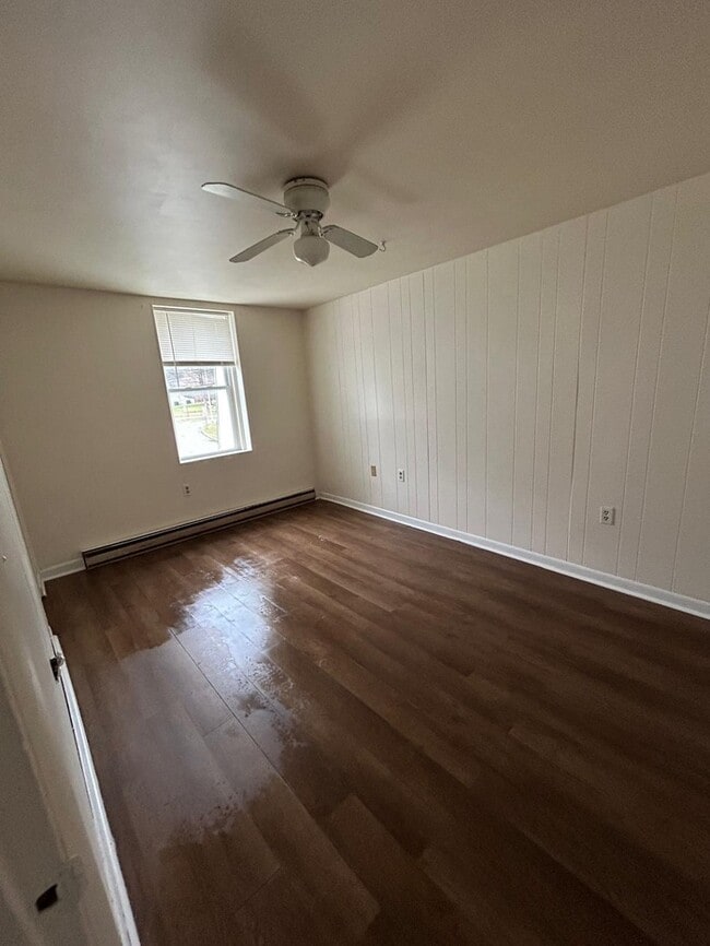 Photo - 120 W Main St