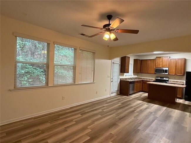 Photo - 493 Lobdale Falls Dr