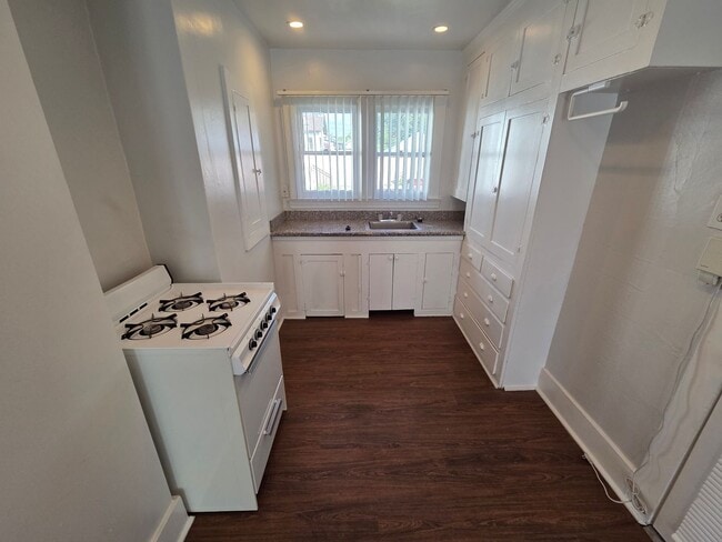 Photo - 1st Unidad B