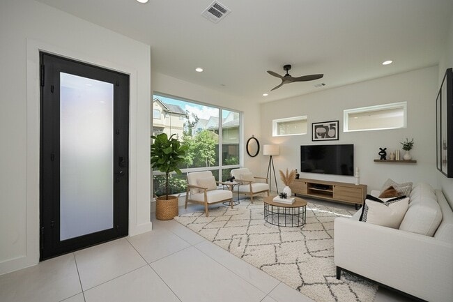 Photo - 4705 Gibson St House