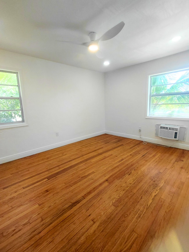 Photo - 795 84th St Unit 3