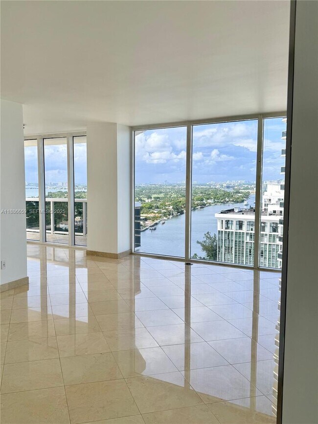 Photo - 4775 Collins Ave Unit 2507