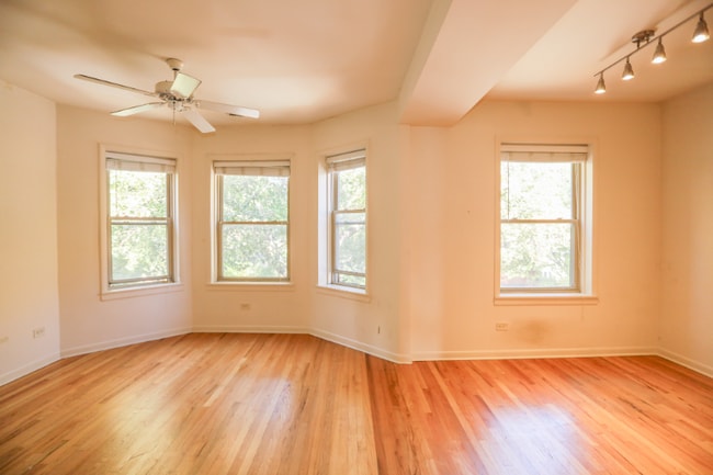 Photo - 2315 W School Dr Unit 1