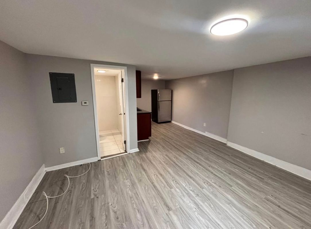 Photo - 81 Ten Broeck St Unit 1