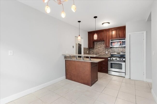 Photo - 75 Bellevue St Unit 2