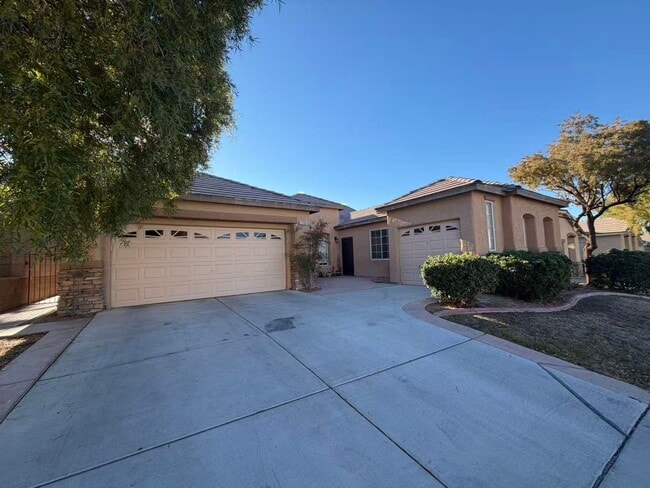 Building Photo - 2295 Tedesca Dr