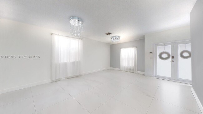 Photo - 16247 SW 92nd Terrace