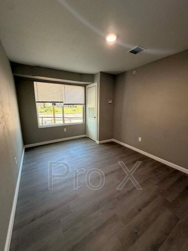 Photo - 121 S Byers Ave