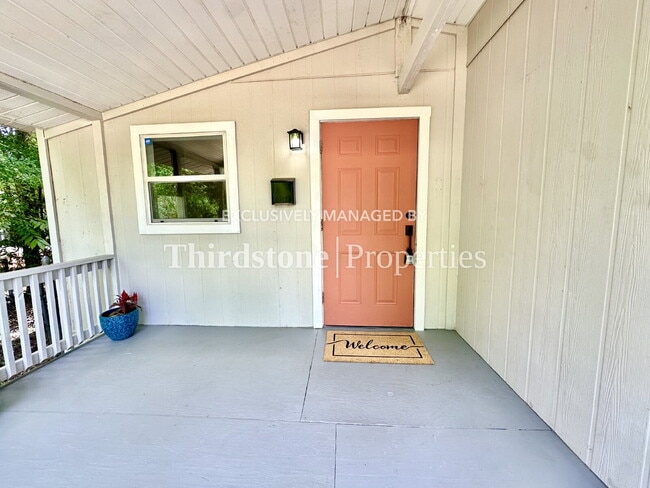 Photo - 1165 Orton St