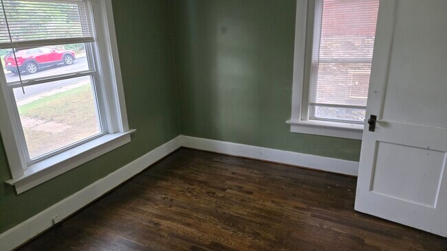 1600 W 37th St Unit 1W