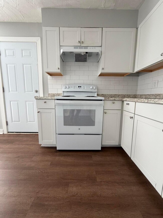 Photo - 1975 Dunbar Dr Unidad C