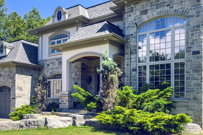 Photo - 369 Lees Ln