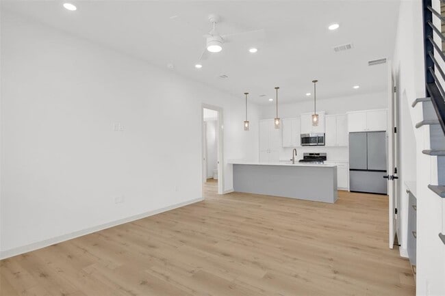 Photo - 7208 Providence Ave