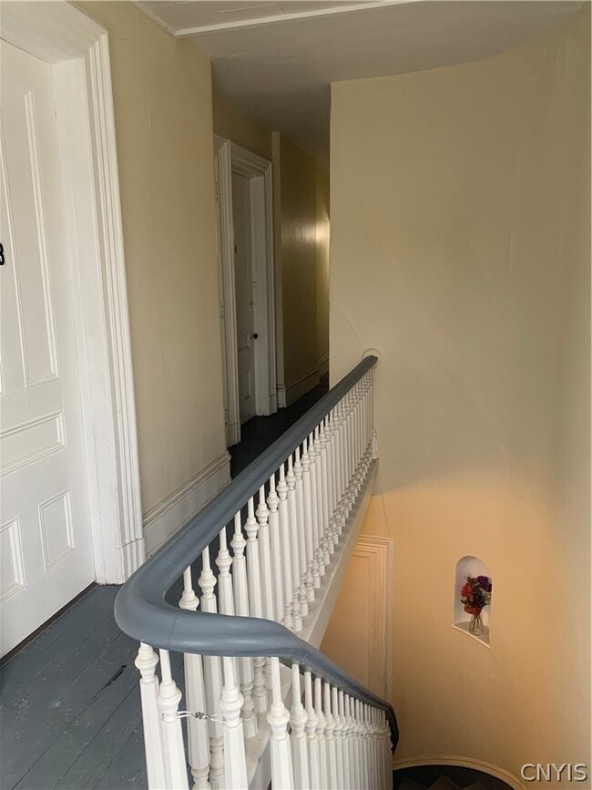 Photo - 146 E 2nd St