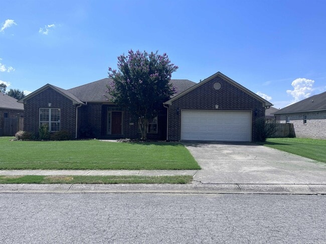 Photo - 2402 Lancashire Ln House