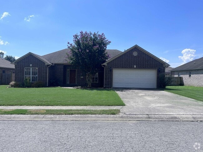 Building Photo - 2402 Lancashire Ln Rental