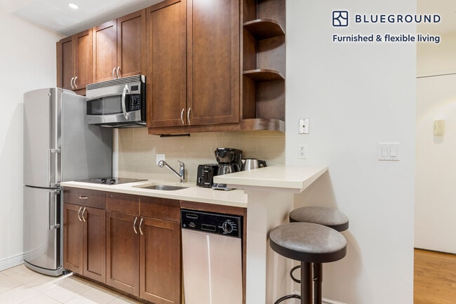 488 7th Ave Unidad SI FL3-ID2168