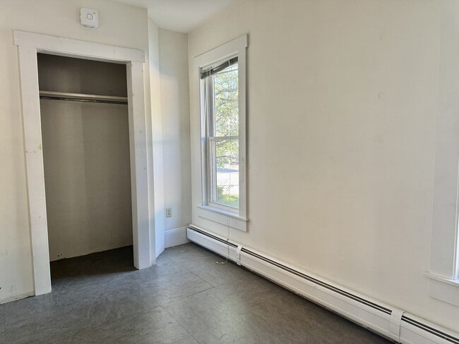 9 Short St