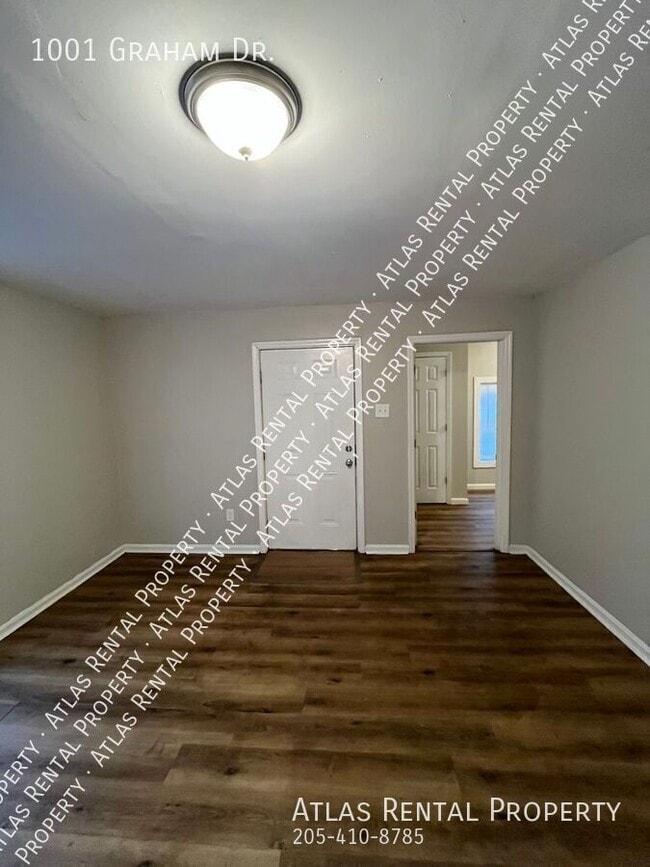 Photo - 1001 Graham Dr