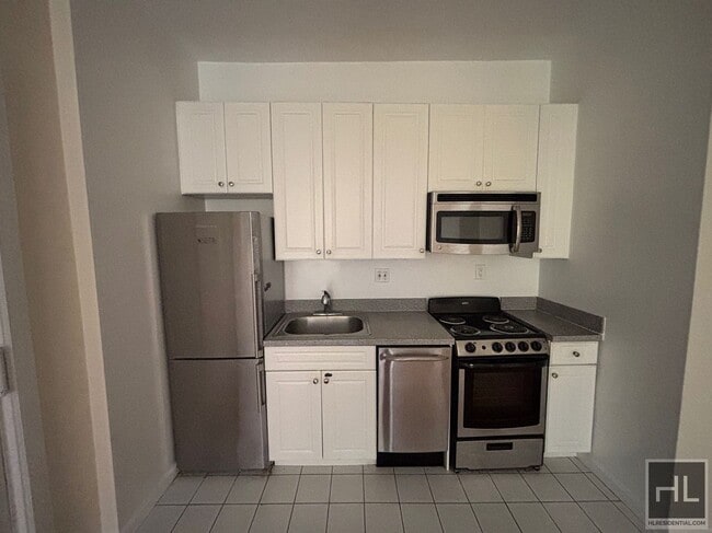 Photo - WEST 72 STREET Unit 3J