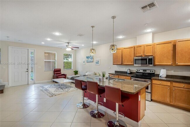 Photo - 4025 Cascada Cir