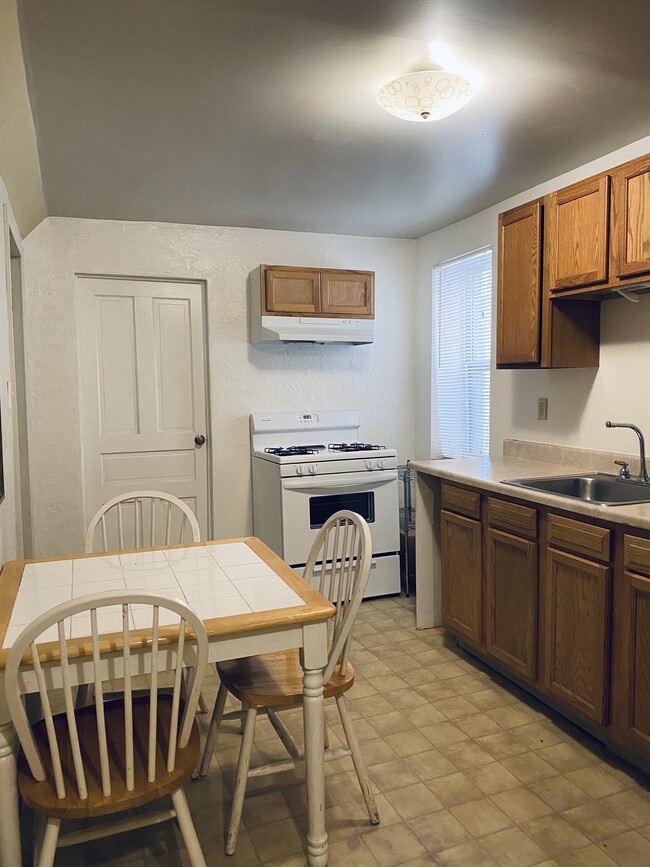 Photo - 1701 Brownsville Rd Unit 4