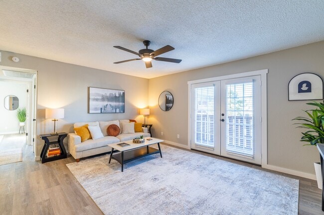 Photo - Ruby on the Creek Apartments