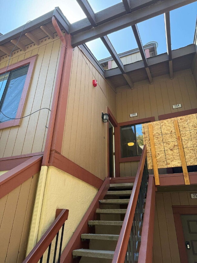 Photo - Spacious 3-Bedroom, 2-Bath Multi-Level Home with Balcony, In-Unit Laundry & Dual Parking