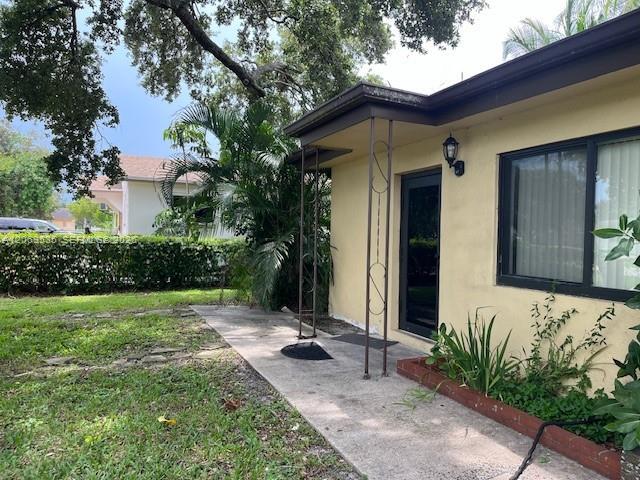 Photo - 4605 SW 65th Ave