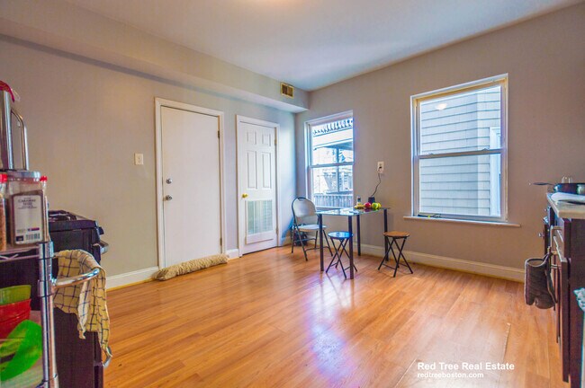 Photo - 7 Greenmount St Unit 2