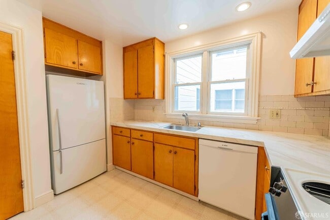 Photo - 1918 Filbert St