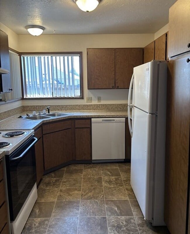 Photo - 4504-4506 Campbell Dr SE Unit 4506