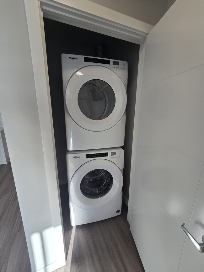 Photo - 420 Chrislind St Unité 613