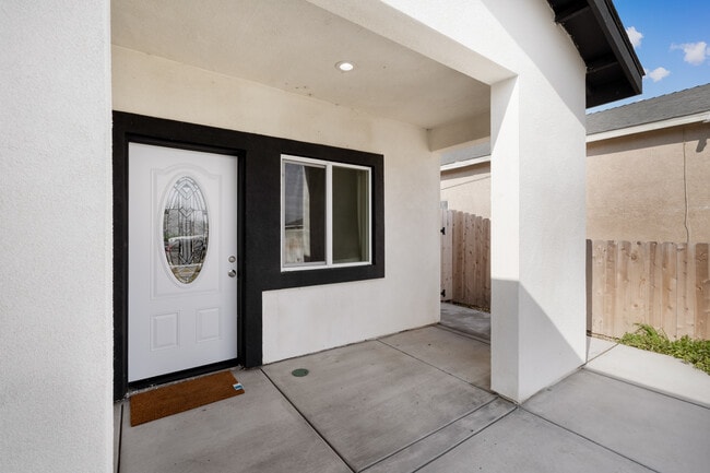 Photo - 3409 Lotus Ln