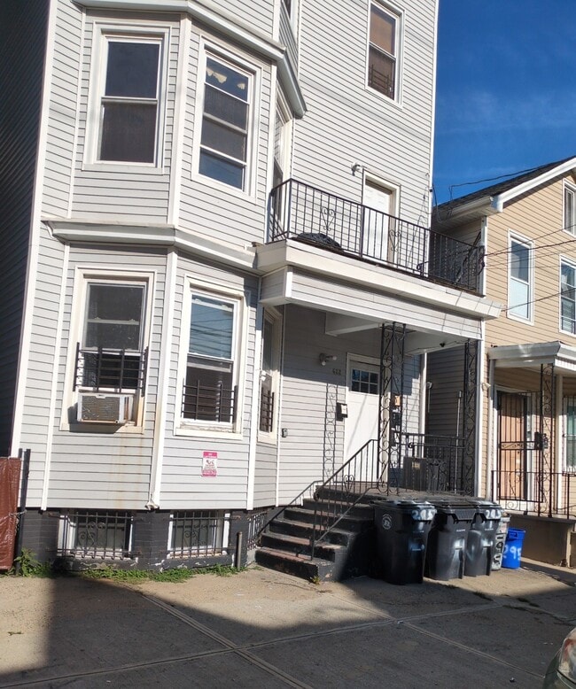 Photo - 295 S 9th St Unidad Basement Rental
