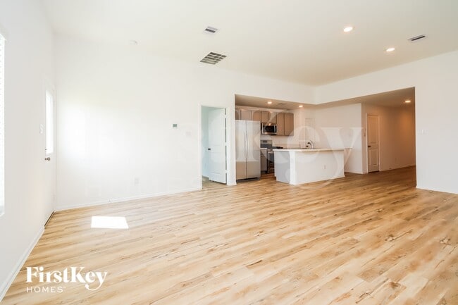433 Maple Bnd Ln